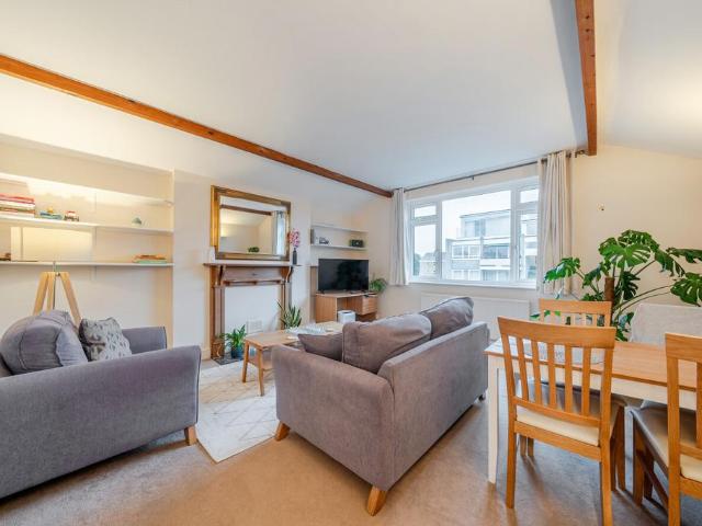 Flat for sale in London Borough of Merton, Greater London