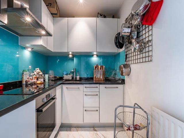 Flat for sale in Brompton, Greater London