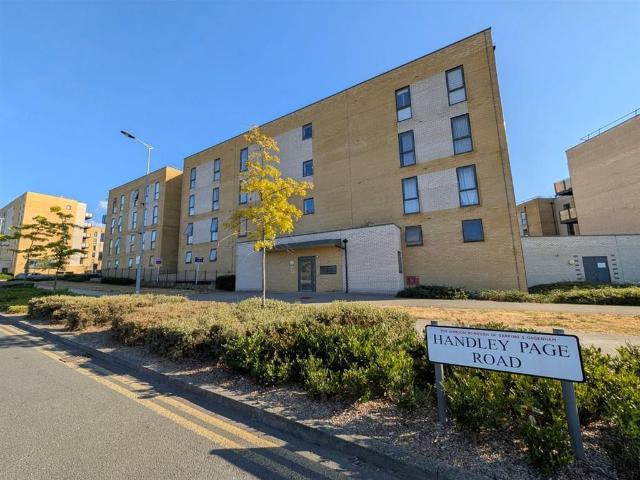 Flat for sale in Barking Riverside, Greater London