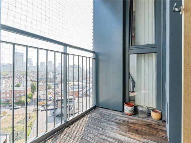 Flat for sale in London Borough of Croydon, Greater London