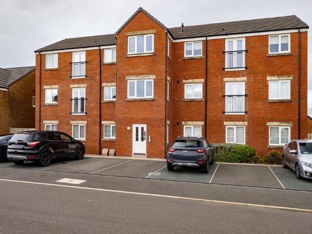 Flat for sale in Mossbay, Workington
