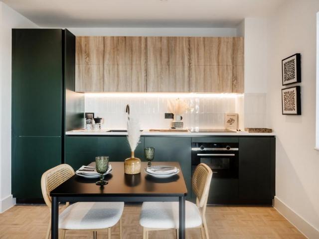 Flat for sale in Clapham Junction, Greater London