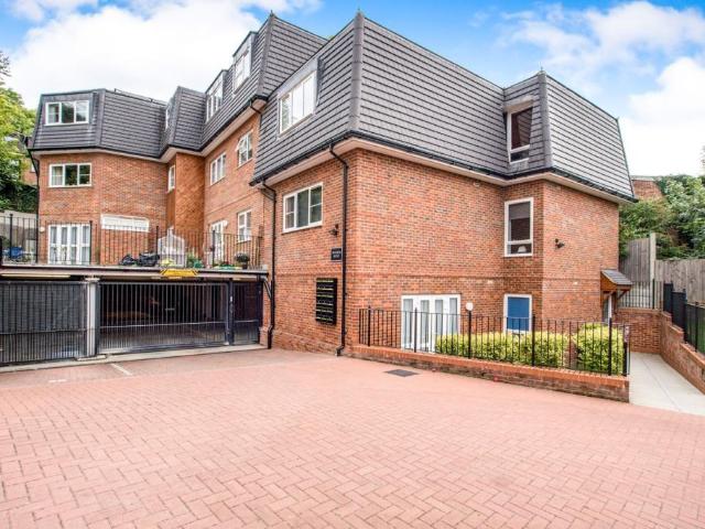 Flat for sale in Chesham