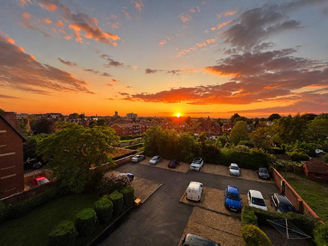 Flat for sale in Wotton, Gloucester