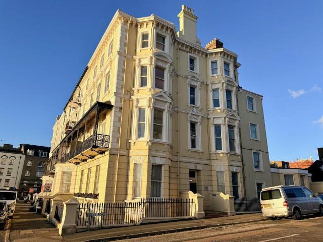 Flat for sale in East Cliff, Acol