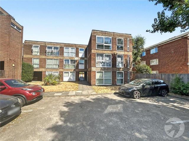 Flat for sale in Longlands, Halfway Street
