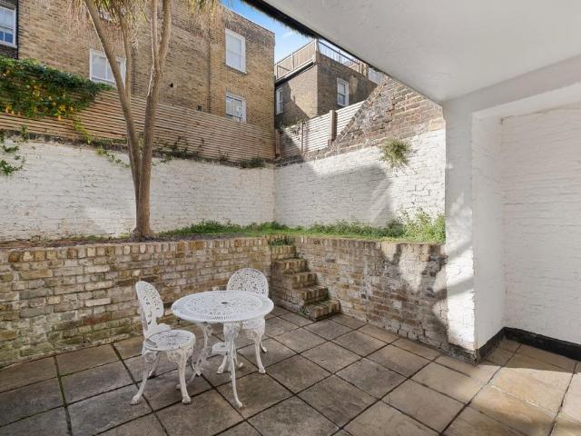 Flat for sale in London Borough of Hammersmith and Fulham, Greater London