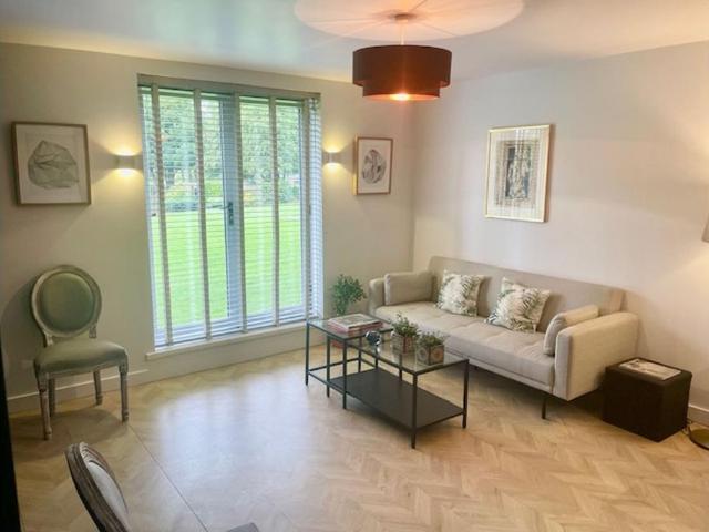 Flat for sale in London Borough of Barnet, Greater London