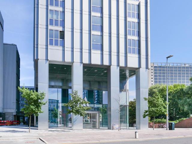 Flat for sale in Blackfriars, Salford