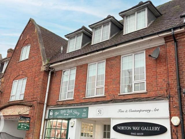Flat for sale in Norton, King's Walden