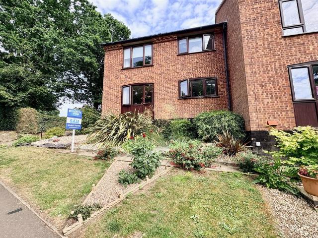 Flat for sale in Crostwick, Norfolk