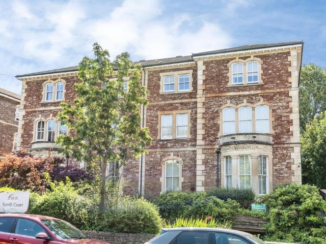 Flat for sale in Feckenham, City Of Bristol