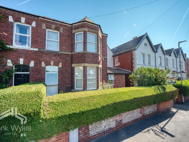 Flat for sale in St Annes, Lytham