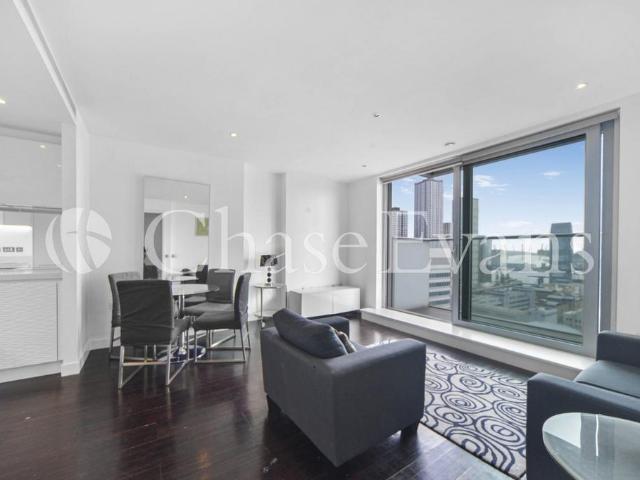 Flat for sale in Isle Of Dogs, Isle Of Man