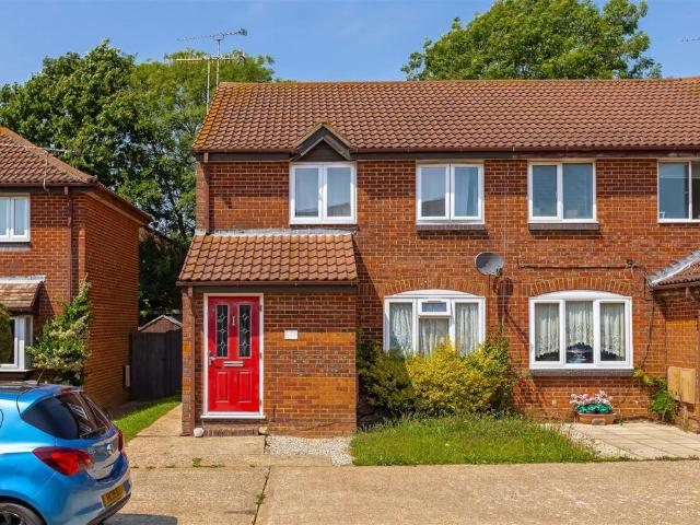 Flat for sale in Worthing, West Sussex