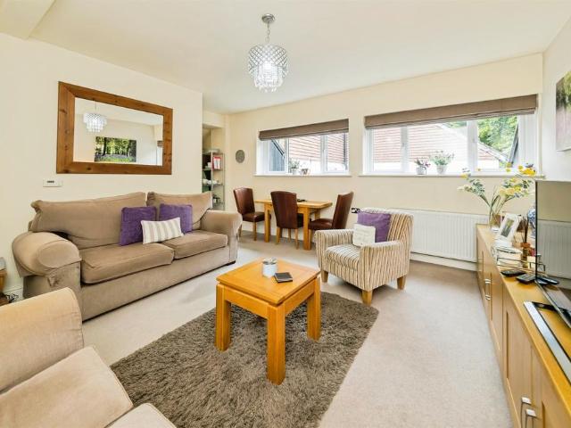 Flat for sale in Ansty and Staplefield, Perryfields