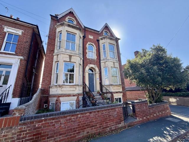 Flat for sale in Fordham Heath, Essex