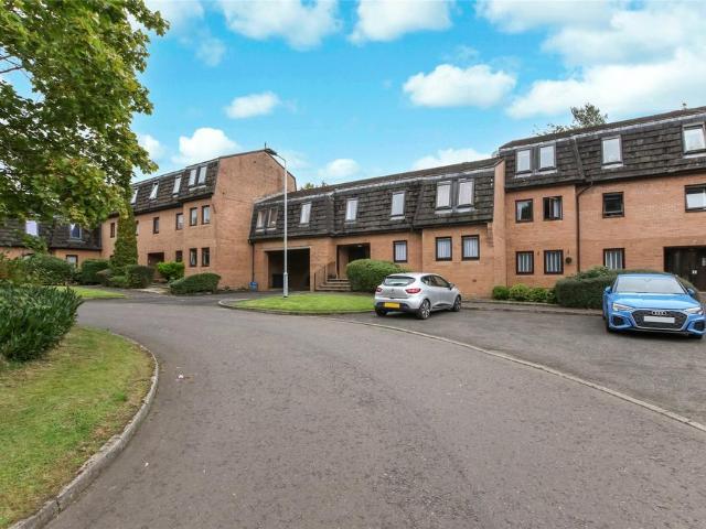 Flat for sale in Moodiesburn, North Lanarkshire