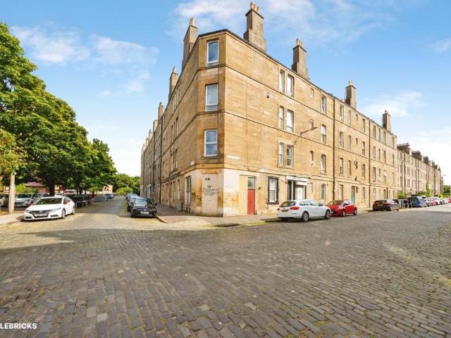 Flat for sale in Lorne, Pilrig