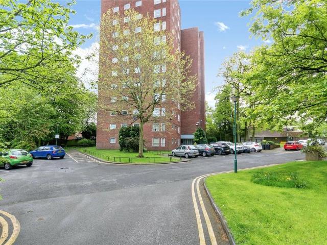 Flat for sale in Wake Green, West Midlands