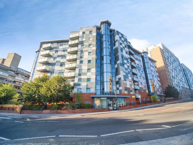 Flat for sale in The Polygon, City Of Southampton