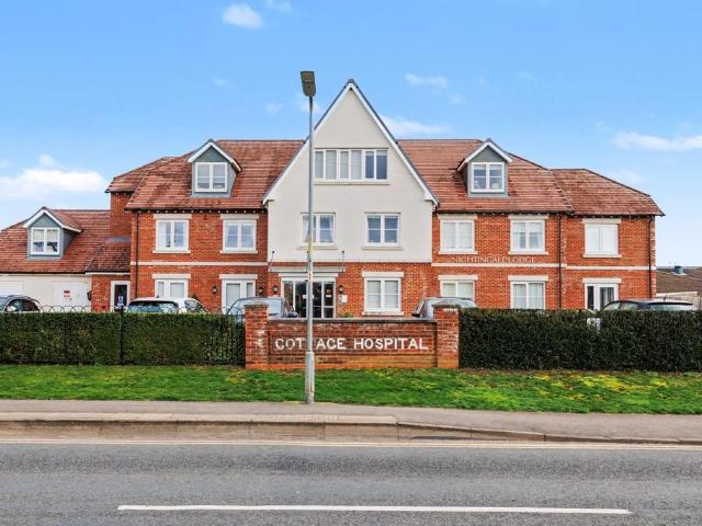 Flat for sale in Crookhill, Worcestershire
