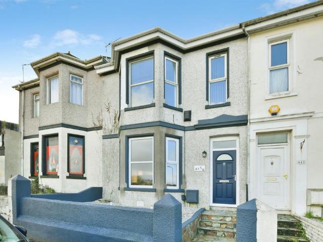 Flat for sale in Mount Wise