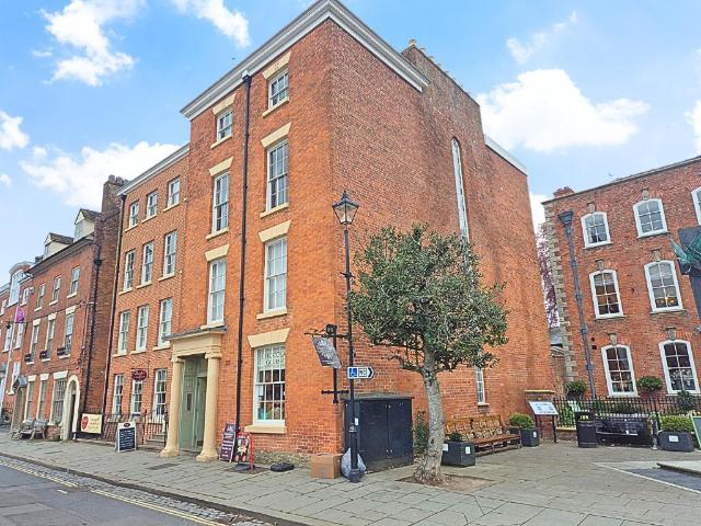 Flat for sale in Ludlow, Shropshire