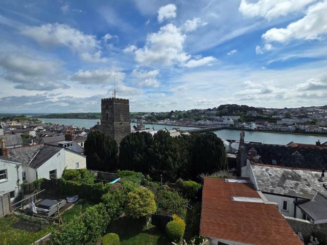Flat for sale in Brandis Corner, Devon