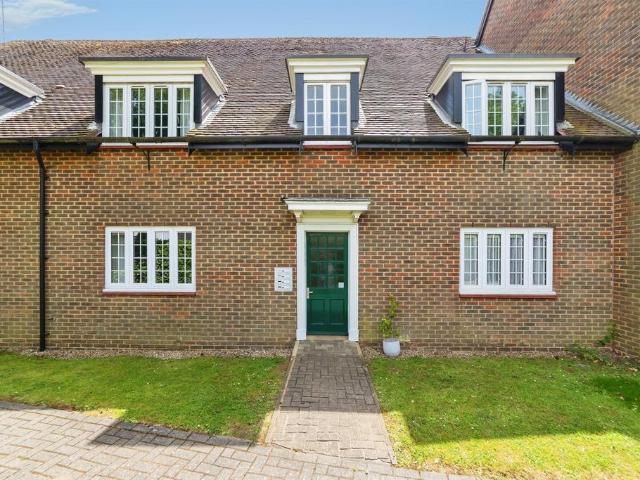 Flat for sale in Fretherne, Hertfordshire
