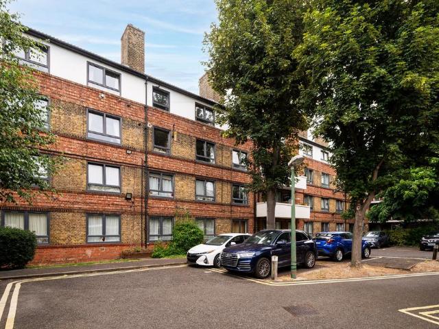Flat for sale in The Borough, Greater London