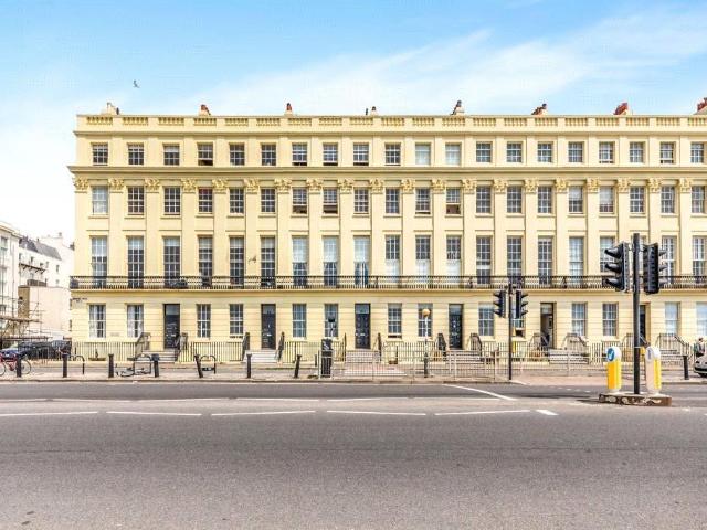 Flat for sale in Brunswick