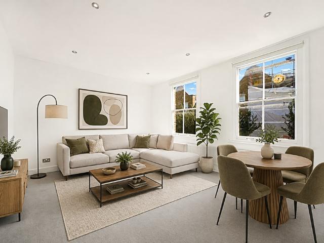 Flat for sale in Brook Green, Greater London