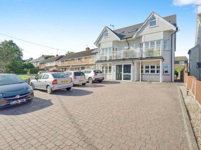 Flat for sale in Thundersley, Isle Of Man