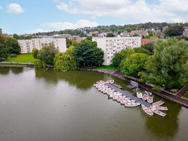 Flat for sale in Linlithgow, Scotland