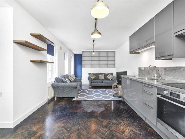 Flat for sale in London Borough of Lambeth, Greater London