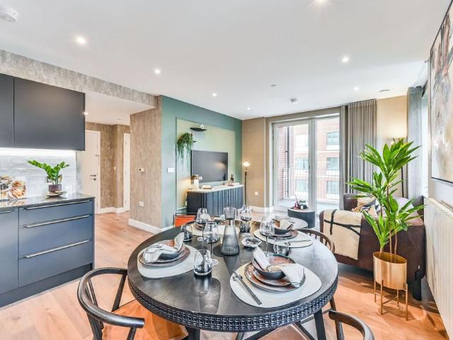 Flat for sale in Glyndon, Plumstead
