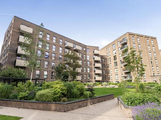 Flat for sale in Newtown, Reading