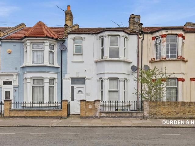 Flat for sale in Upton, Isle Of Man