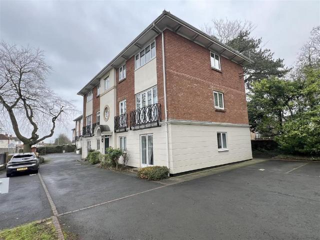 Flat for sale in Darlington