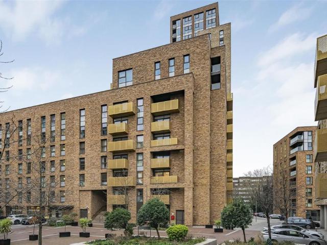 Flat for sale in London Borough of Lewisham, Greater London