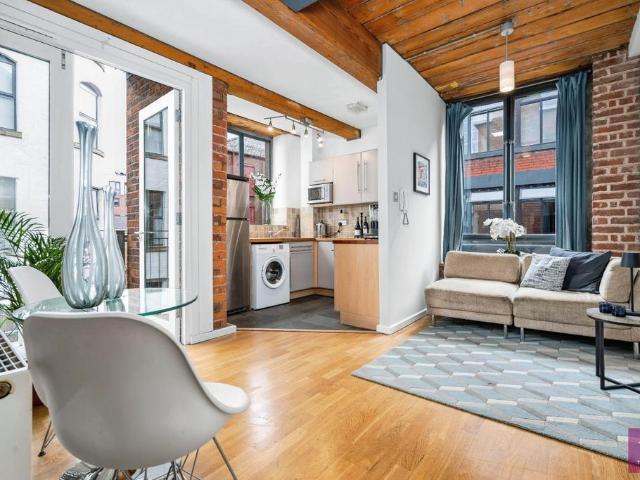 Flat for sale in City Centre, Georgia