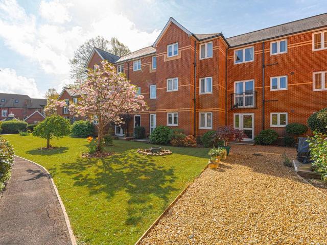 Flat for sale in Ridgeway, Newport