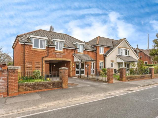 Flat for sale in Spring Vale, Hampshire