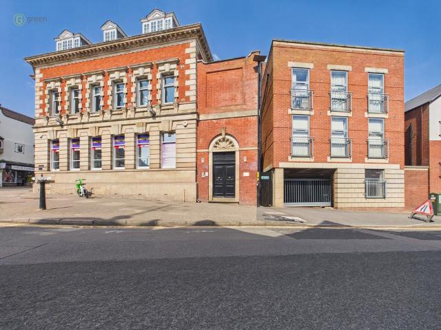 Flat for sale in Sutton Coldfield, West Midlands