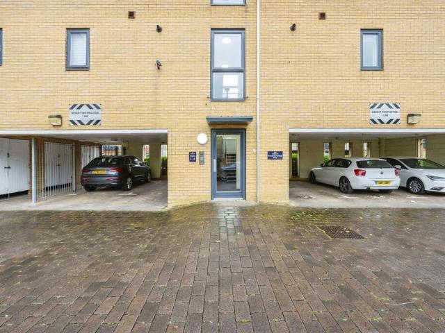 Flat for sale in Woodside Estate, Houghton Regis