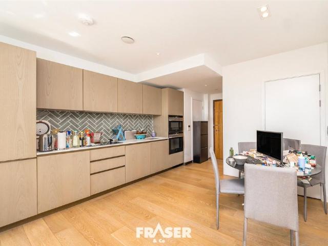 Flat for sale in Finsbury, Greater London