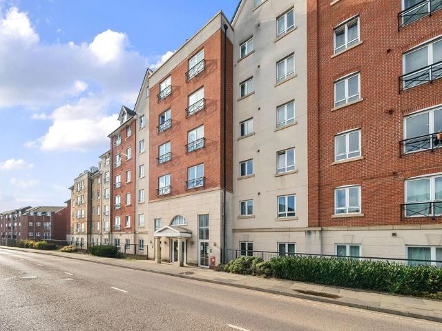 Flat for sale in Semilong, Northampton