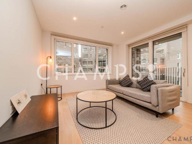 Flat for sale in Elephant and Castle, Greater London