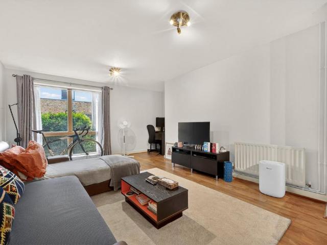 Flat for sale in Clerkenwell, Greater London
